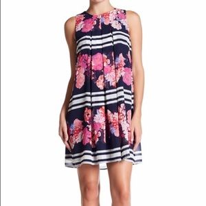 NWT Vince Camuto Sleeveless Chiffon Dress